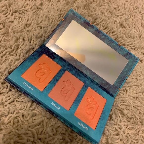 makeup bundle - Picture 6 of 8